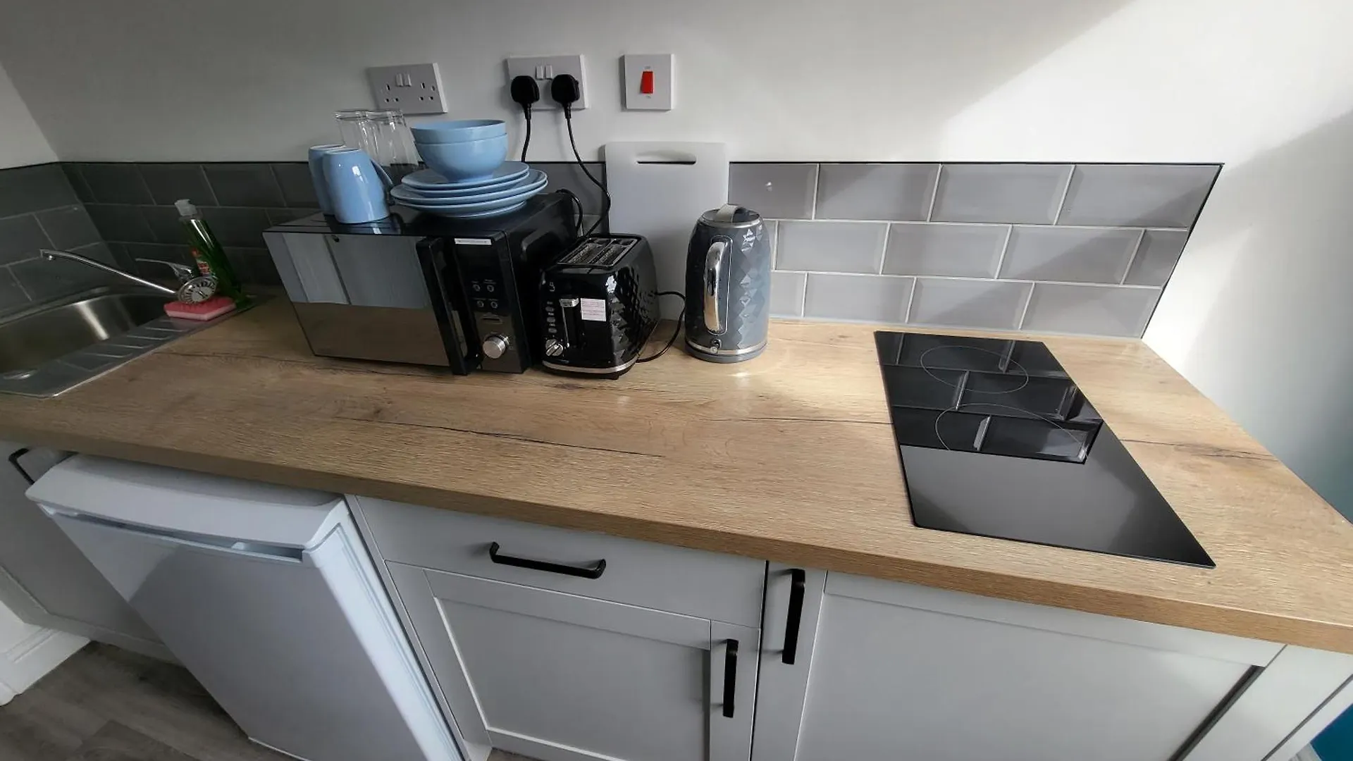 Nottingham Forest Rd, Short Stays